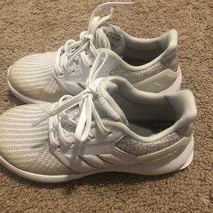 Used Adidas Sneakers Boys Size 12 (Toddler Boy)